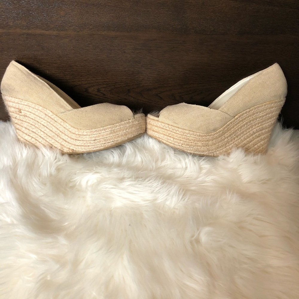 Women’s woven peep toe wedge